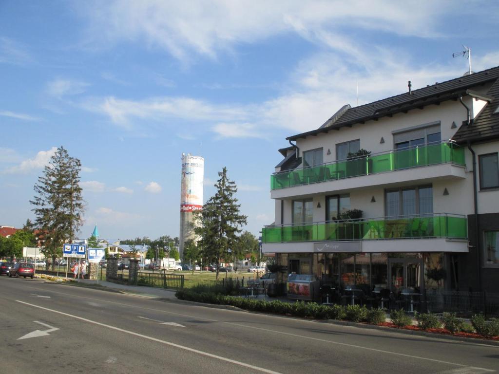 Alpha Apartman Sarvar Exterior photo
